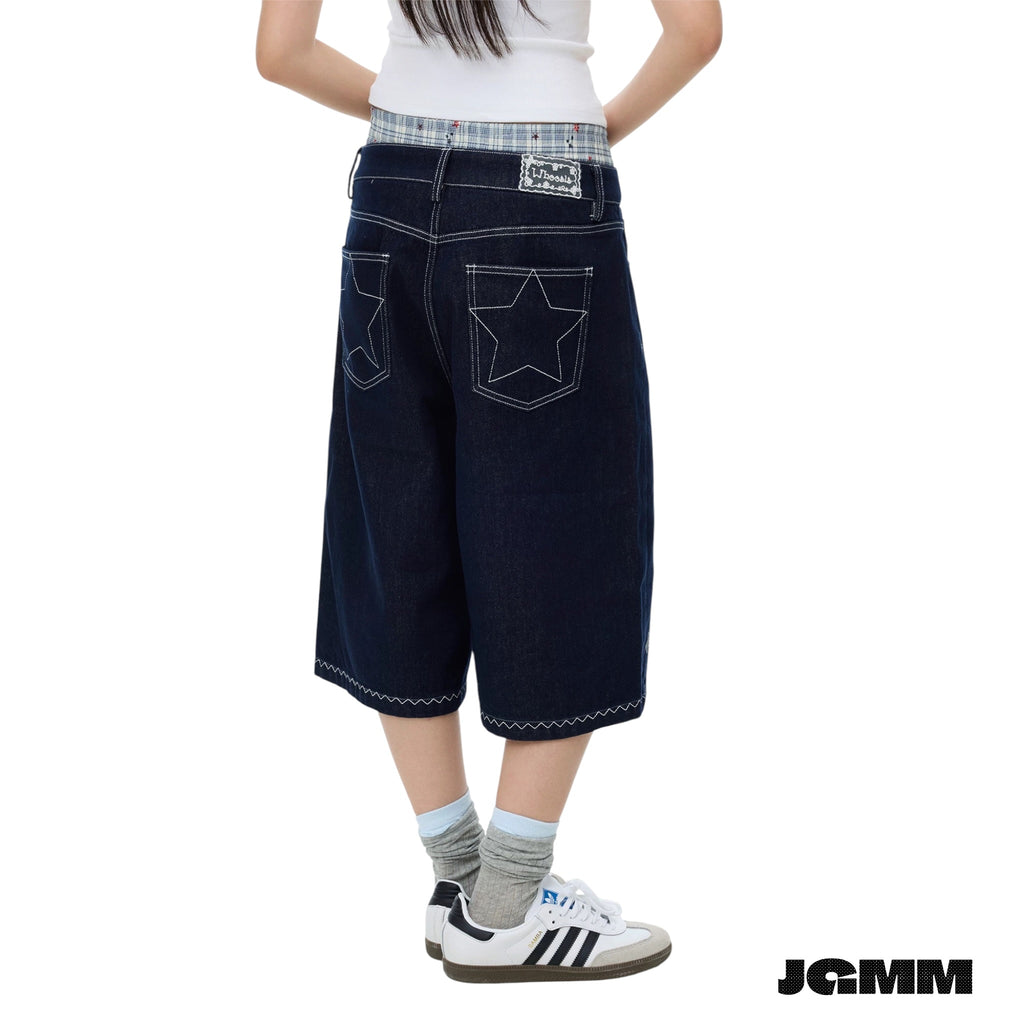 【野有上秋官方聯名】WHOOSIS 女款貼紙風格 格紋拼接 假兩件 牛仔短褲 寬松